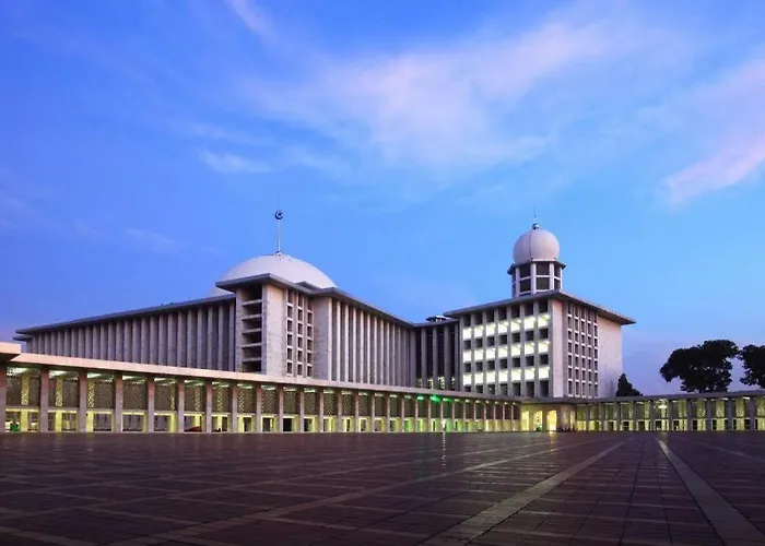 Capital O 90066 Tobana Pejaten House Jakarta